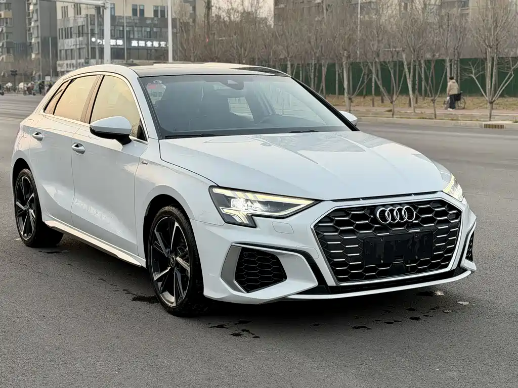Audi A3 2024 Sportback 35 TFSI stylish and sporty купить на сайте DeffCars