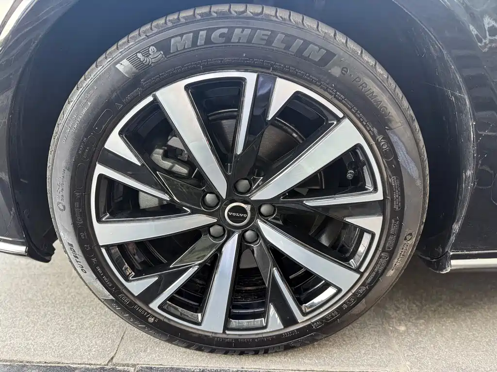 Volvo S90 2026 B5 Zhiyi Luxury Edition купить на сайте DeffCars