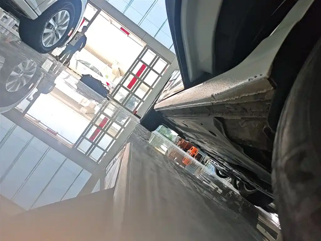 Lavida 2023 facelift 1.5L automatic Deyi version купить на сайте DeffCars