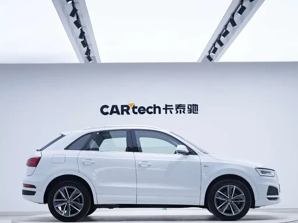 Audi Q3 2018 30 TFSI Fashionable Collection Edition купить на сайте DeffCars