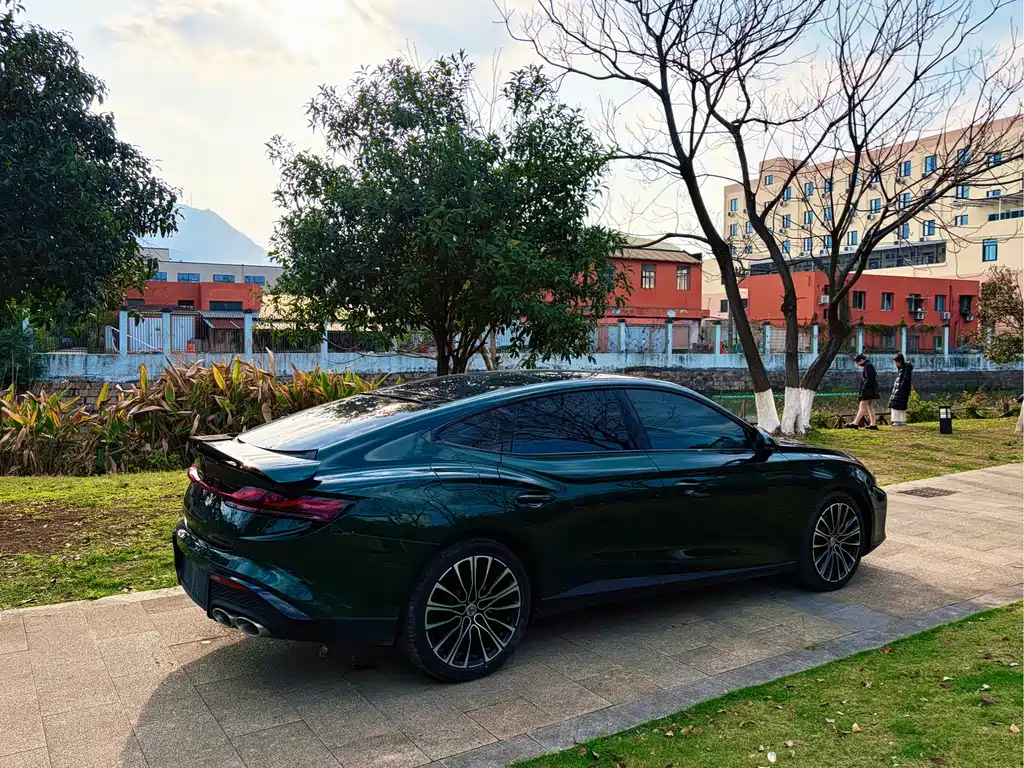 MG7 2023 2.0T automatic Trophy+ engine version купить на сайте DeffCars