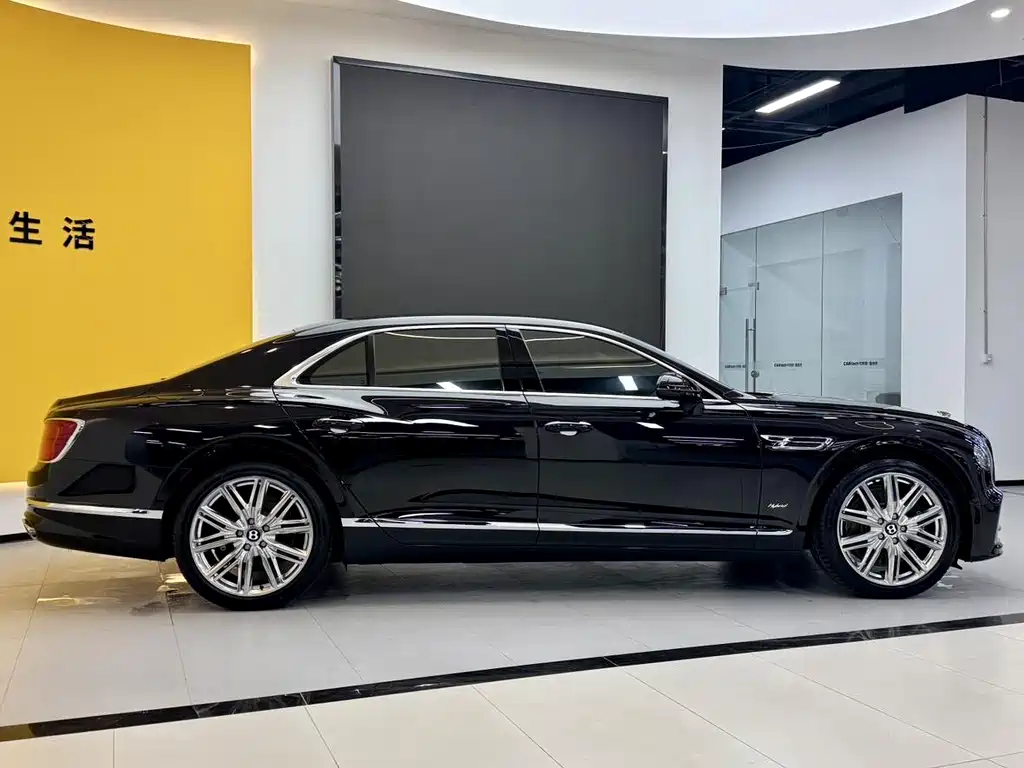 Flying Spur plug-in hybrid 2022 2.9T V6 Hybrid купить на сайте DeffCars