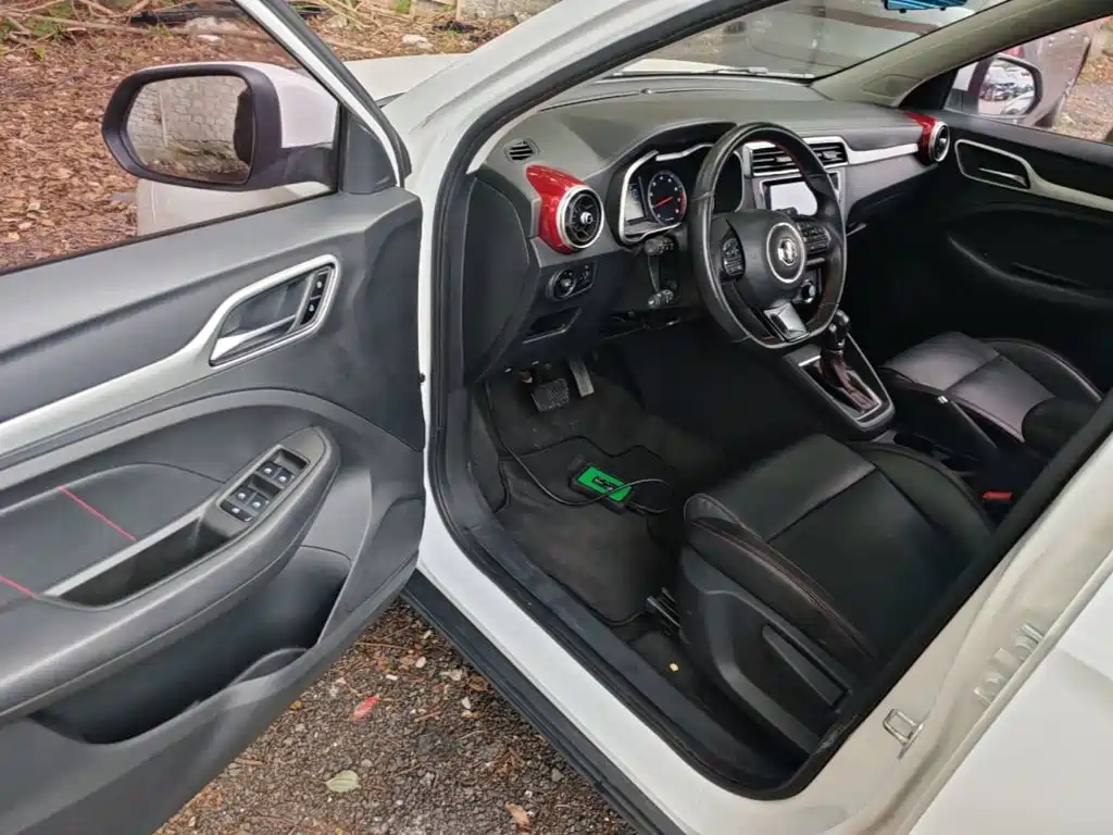 MG ZS 2017 16T automatic flagship Internet version купить на сайте DeffCars