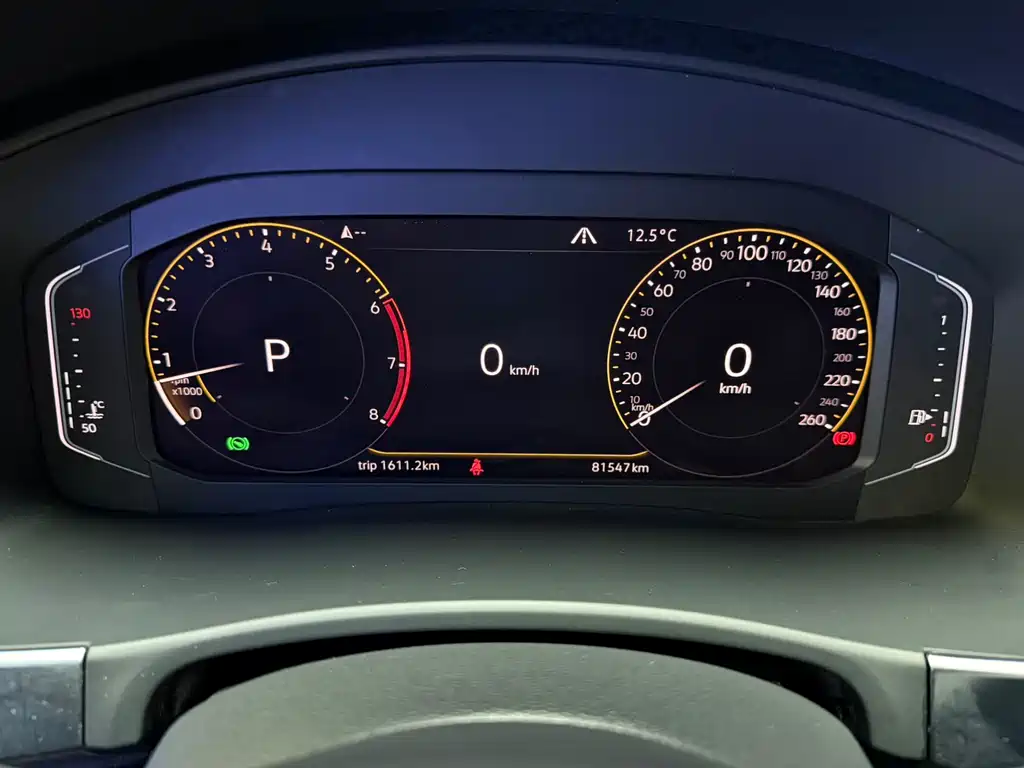 Touron 2020 380TSI four-wheel drive luxury version National VI купить на сайте DeffCars