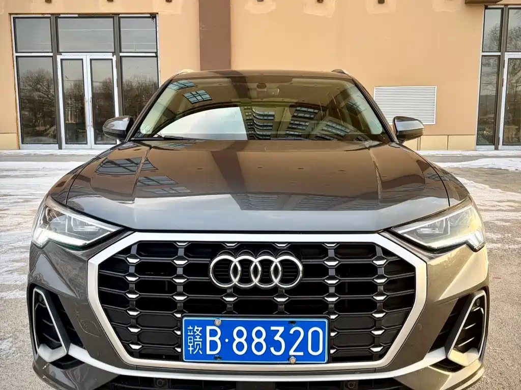 Audi Q3 2022 35 TFSI Fashionable and Dynamic купить на сайте DeffCars