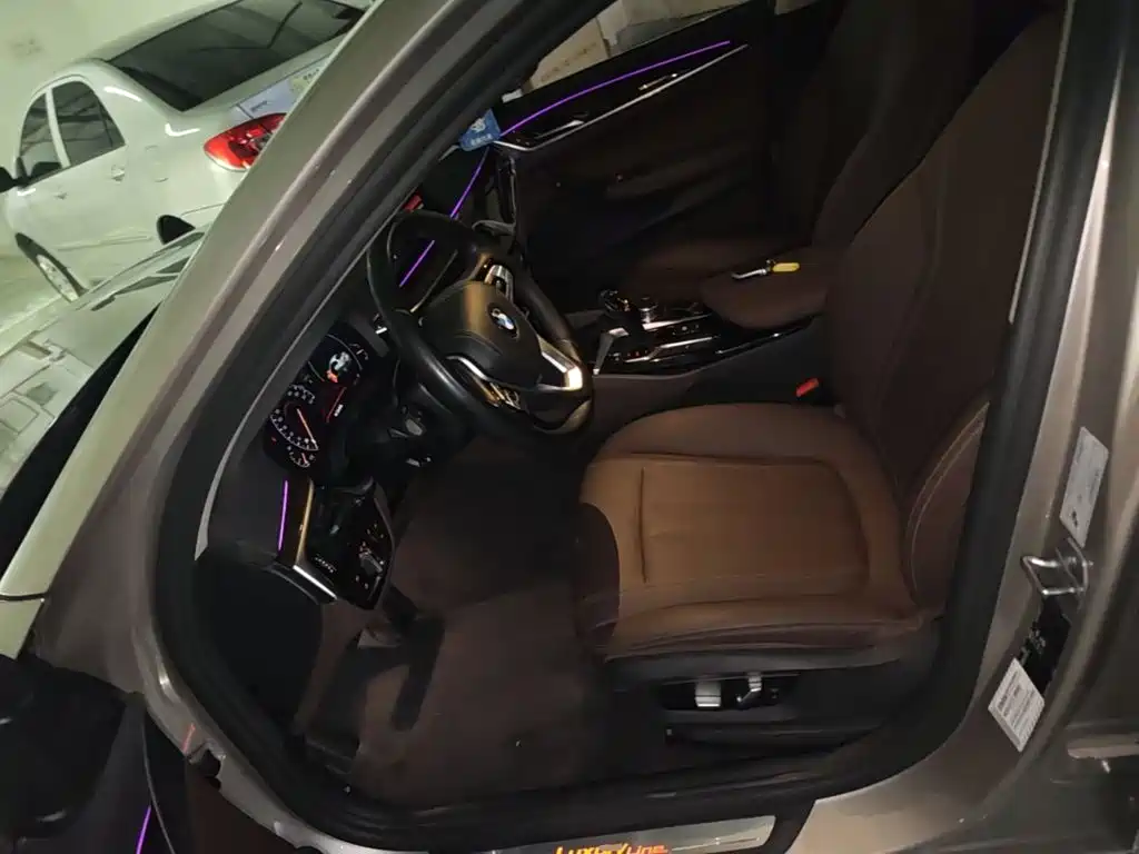 BMW 5 Series 2019 525Li Luxury Package купить на сайте DeffCars