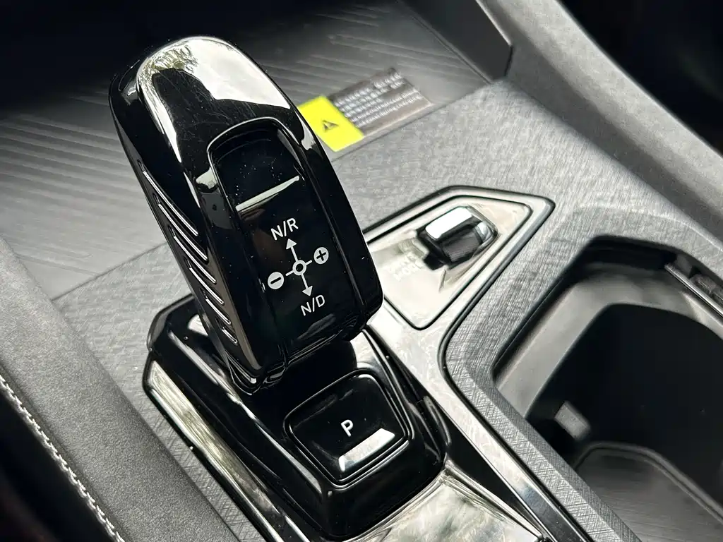 Lynk & Co 03 2023 1.5TD DCT Pro купить на сайте DeffCars