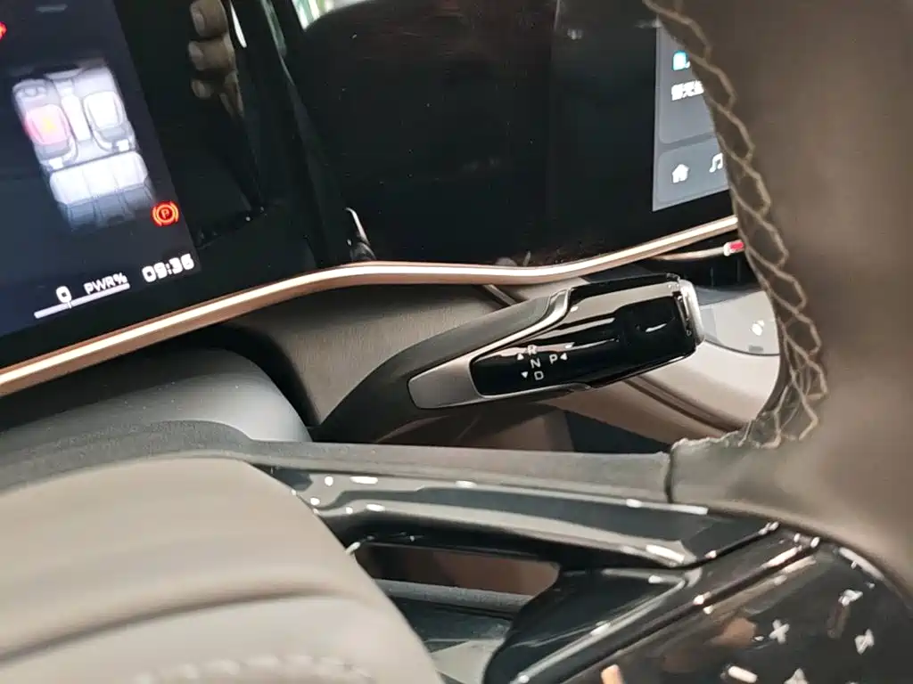 Hongqi EH7 2024 690 Pro купить на сайте DeffCars