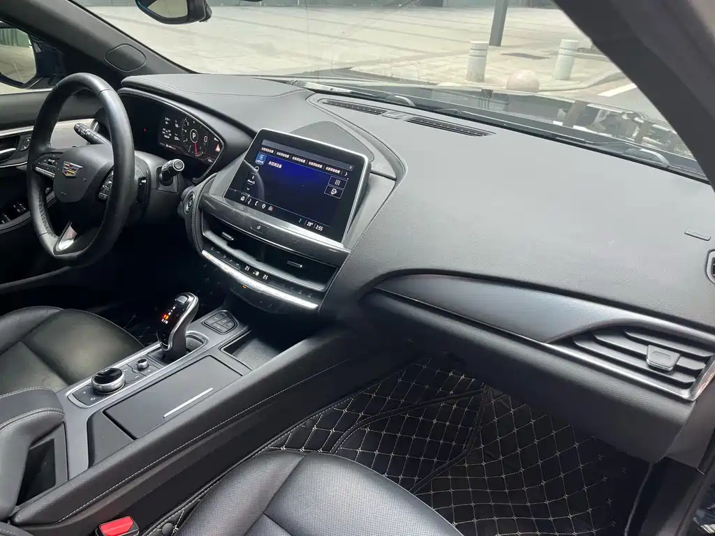 Cadillac CT5 2023 28T Premium Model купить на сайте DeffCars
