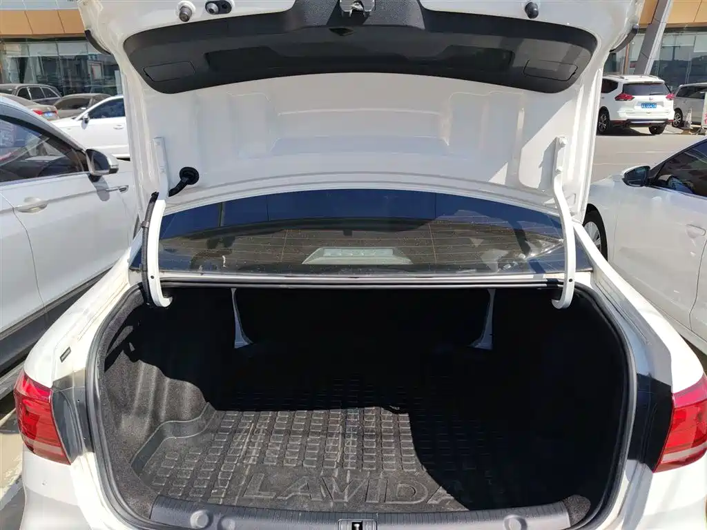 Lavida 2019 Lavida Qihang 1.5L Automatic Fashion Edition National VI купить на сайте DeffCars