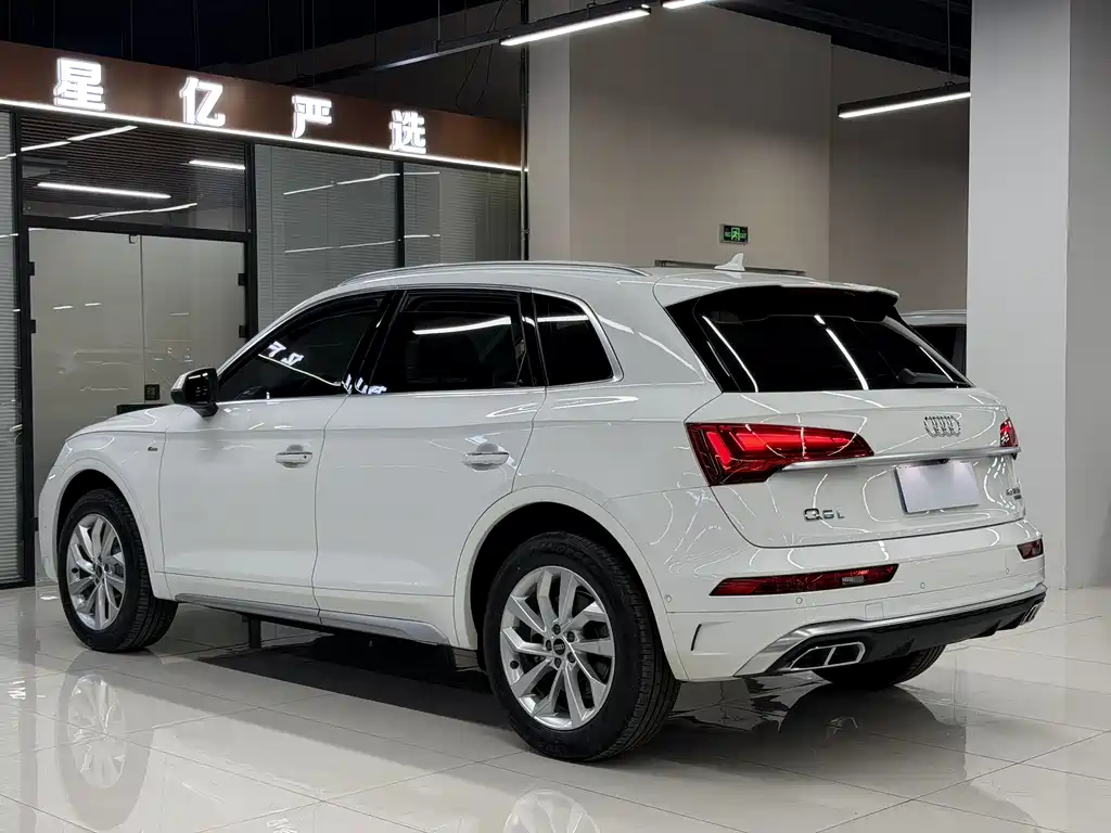 Audi Q5L 2022 facelift 40T luxury and dynamic model купить на сайте DeffCars