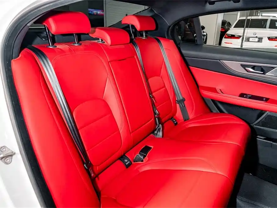 Jaguar XEL 2024 2.0T 250PS R-DYNAMIC S aggressive sports version купить на сайте DeffCars