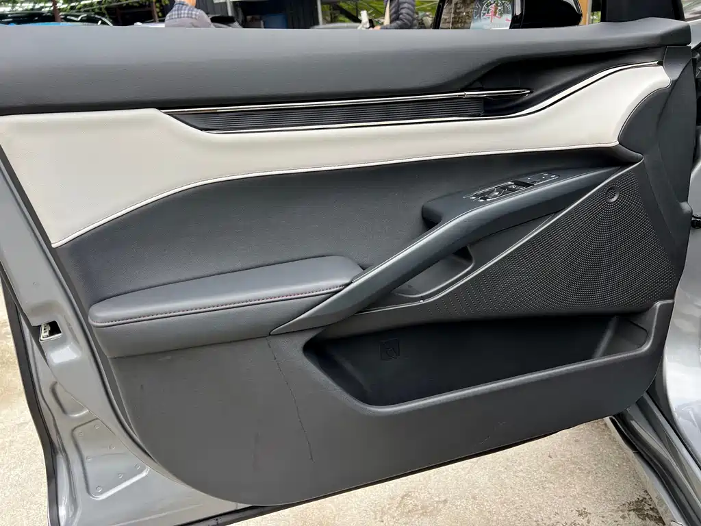 Mondeo 2022 EcoBoost 245 Luxury купить на сайте DeffCars