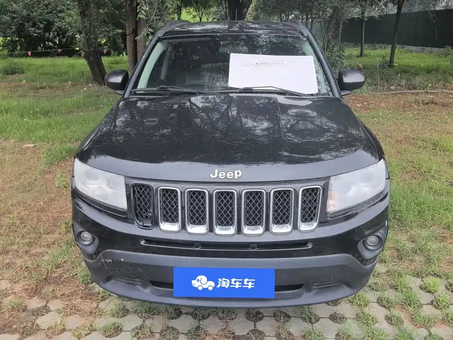 Compass imported 2012 2.4L four-wheel drive urban version купить на сайте DeffCars