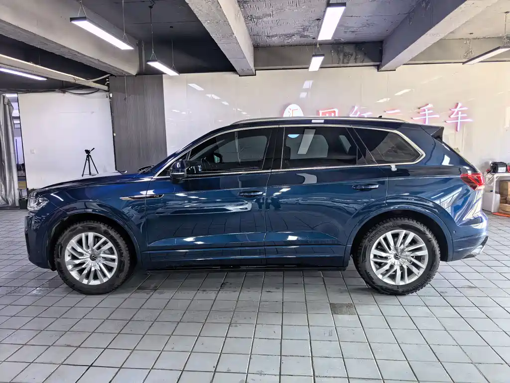 Touareg 2022 2.0TSI Ruishang Edition купить на сайте DeffCars