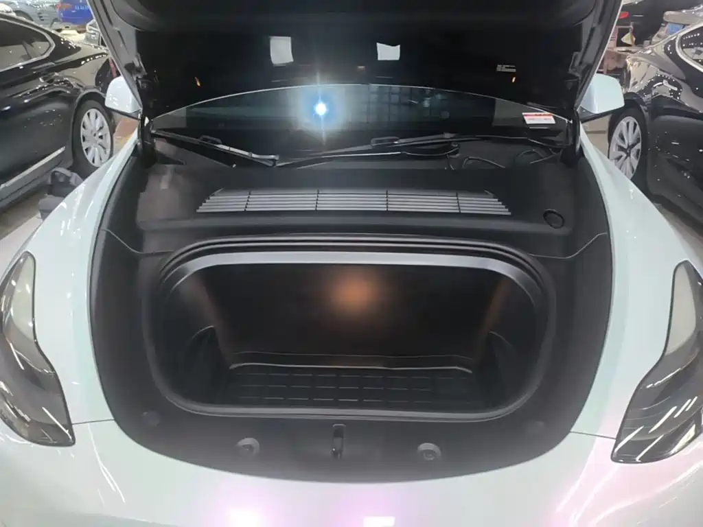 Model Y 2021 long-range all-wheel drive version 3D7 купить на сайте DeffCars