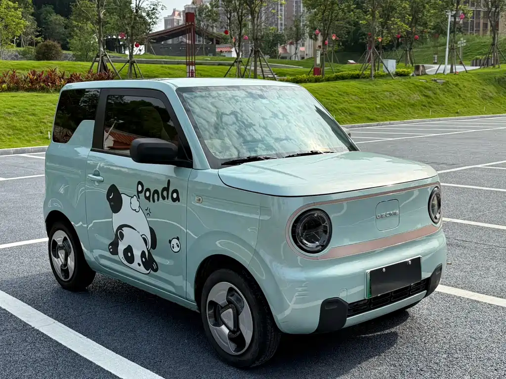 Panda (Geome) 2023 mini 200km Little Yellow Duck Limited Edition Happy Hour купить на сайте DeffCars