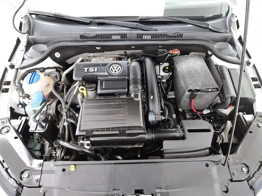 Sagitar 2018 280TSI DSG luxury model купить на сайте DeffCars