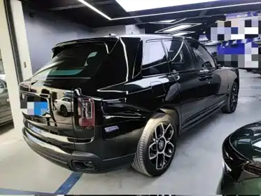 Cullinan 2020 Black Badge купить на сайте DeffCars