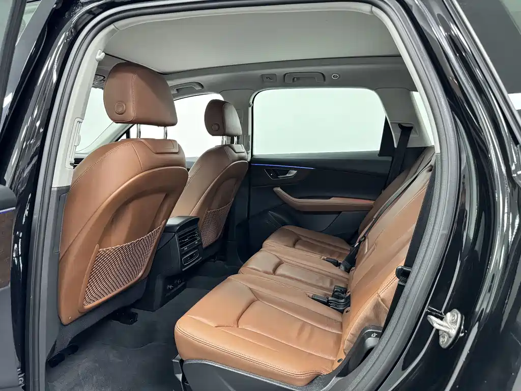 Audi Q7 2024 45 TFSI quattro S line Black Warrior купить на сайте DeffCars