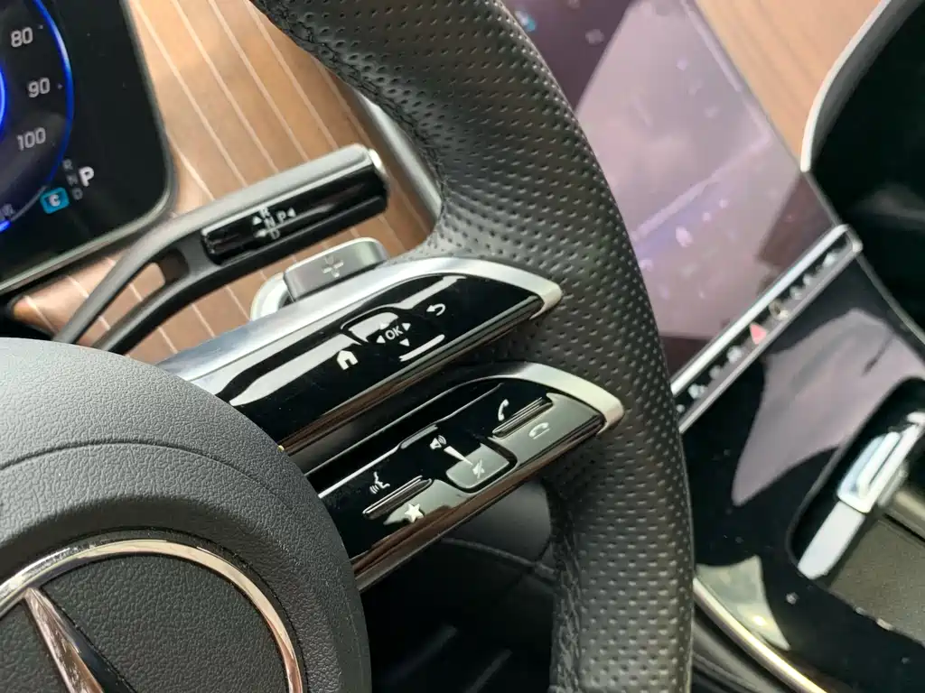 Mercedes EQE 2022 350 Luxury Edition купить на сайте DeffCars