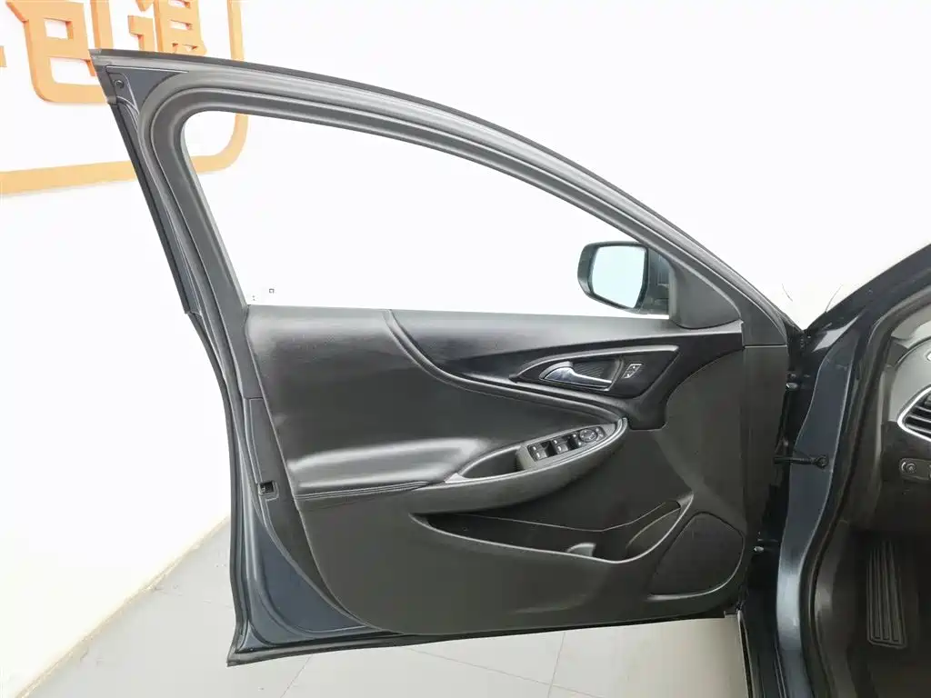 Malibu XL 2022 535T automatic sharp version купить на сайте DeffCars