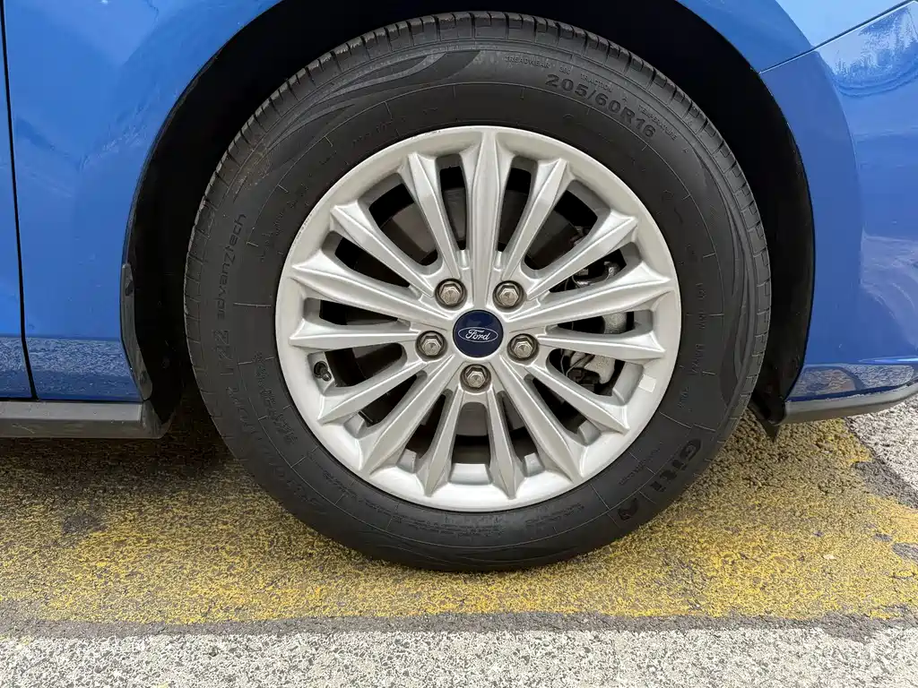 Focus 2019 Hatchback EcoBoost 180 Automatic NeochaEDGE купить на сайте DeffCars