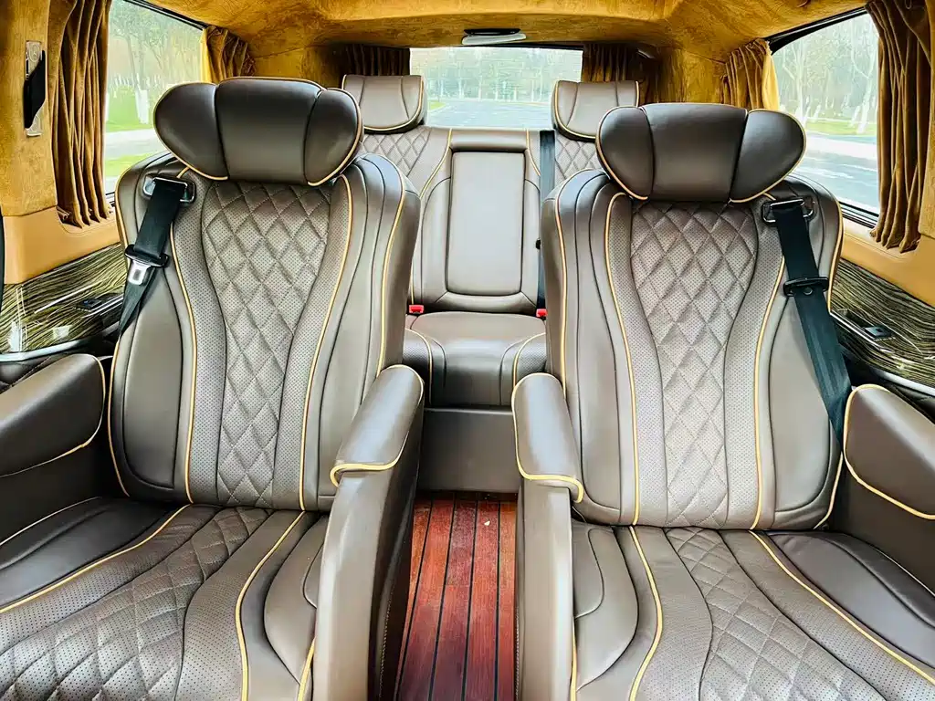 Mercedes-Benz V-Class 2018 V 260 L Premium Extended Edition National VI купить на сайте DeffCars