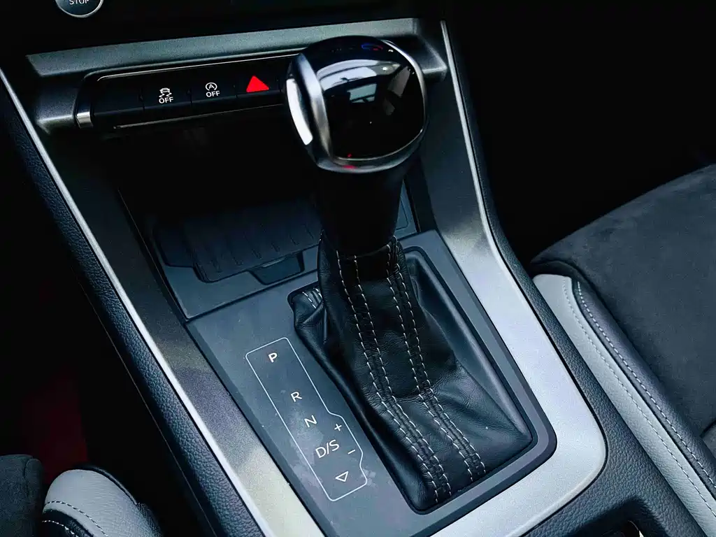 Audi Q3 2020 35 TFSI Fashionable and Dynamic купить на сайте DeffCars