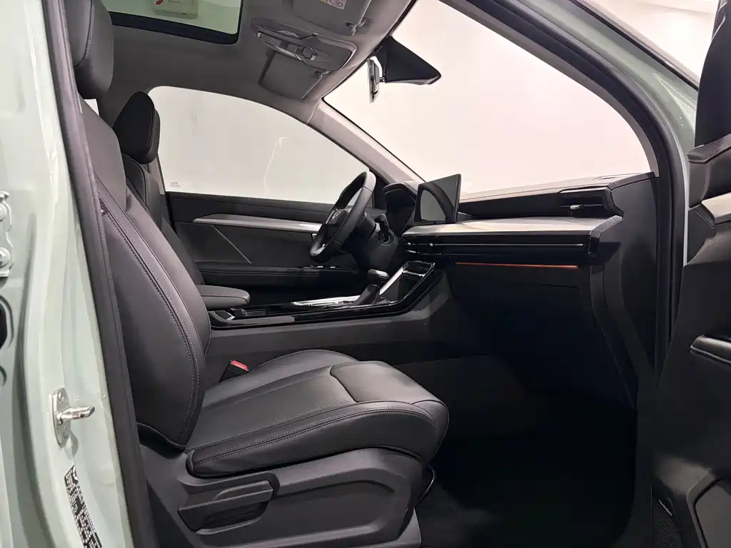 Wuling Xingchen 2021 1.5T CVT Xingyao Edition купить на сайте DeffCars