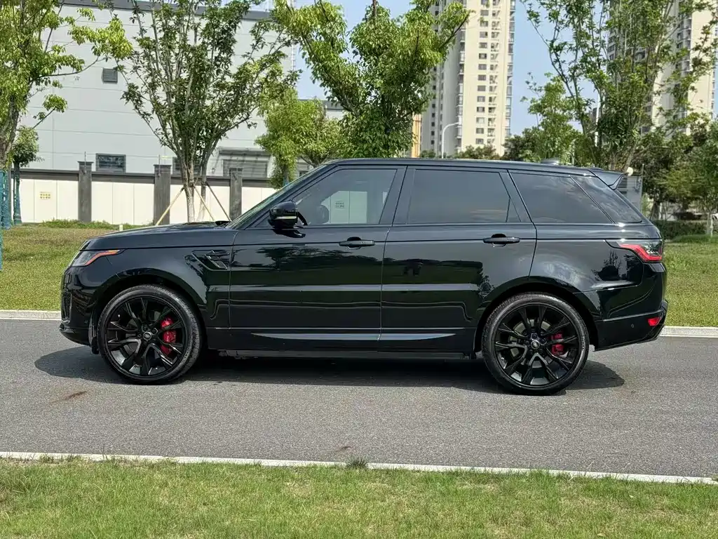 Range Rover Sport 2019 3.0 L6 HST купить на сайте DeffCars