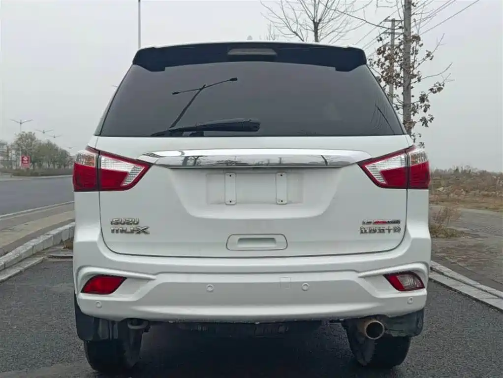 mu-X Shepherd 2018 1.9T diesel automatic two-wheel drive Jinyue version 7 seats купить на сайте DeffCars