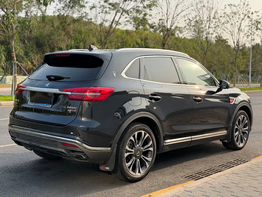 Hongqi HS5 2022 2.0T Zhilian Qixiang four-wheel drive version купить на сайте DeffCars