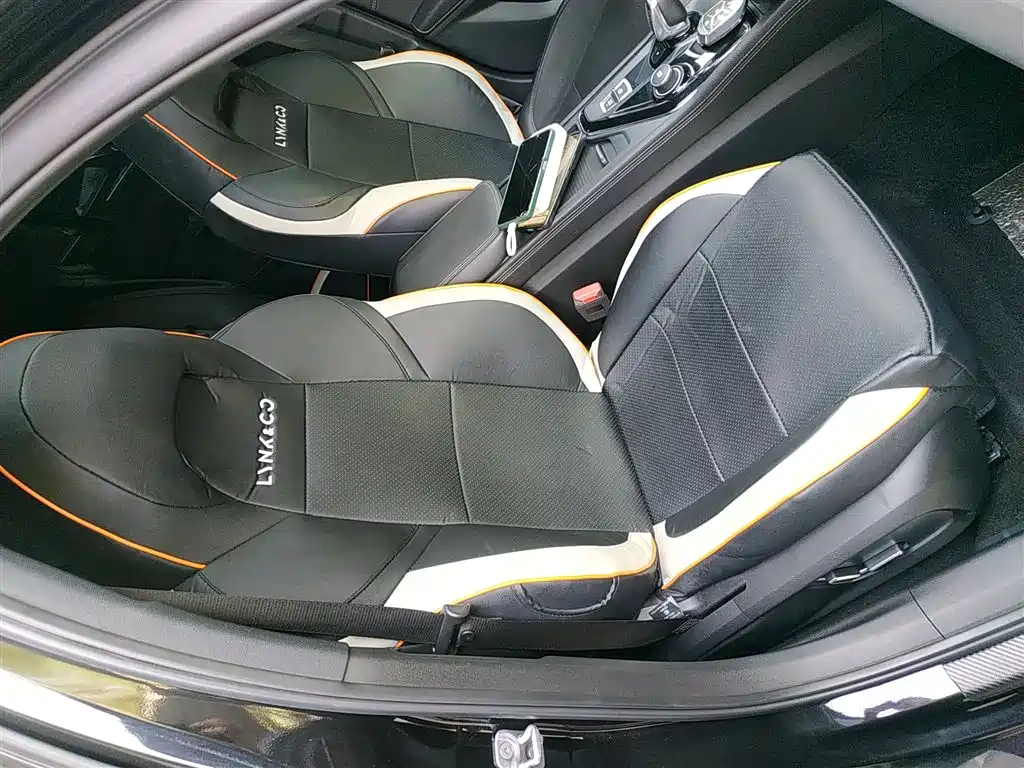 Lynk & Co 03 2021 1.5TD DCT Champion Edition купить на сайте DeffCars