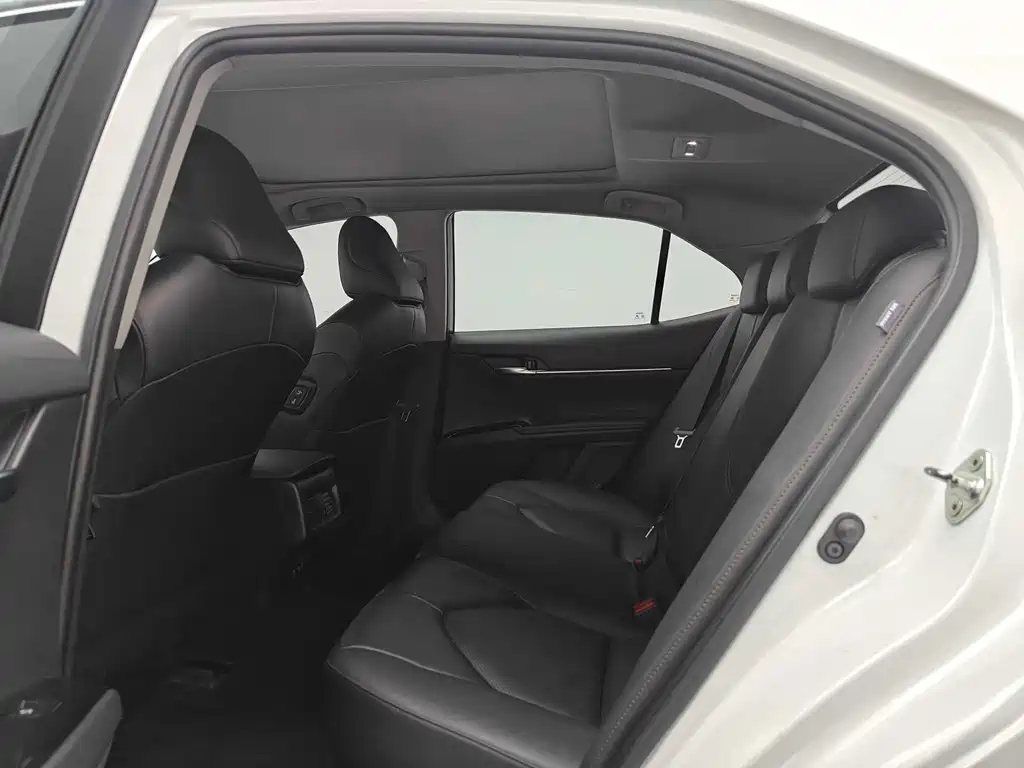Camry 2019 facelift 2.5G Deluxe Edition купить на сайте DeffCars