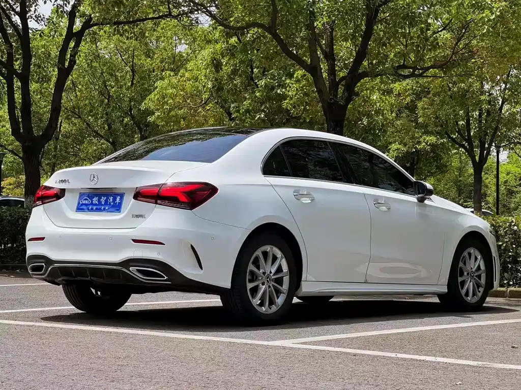 Mercedes-Benz A-Class 2023 A 200 L Fashion Model купить на сайте DeffCars