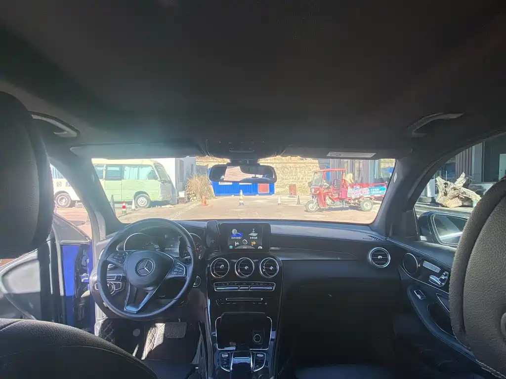 Mercedes-Benz GLC 2016 GLC 260 4MATIC Dynamic купить на сайте DeffCars