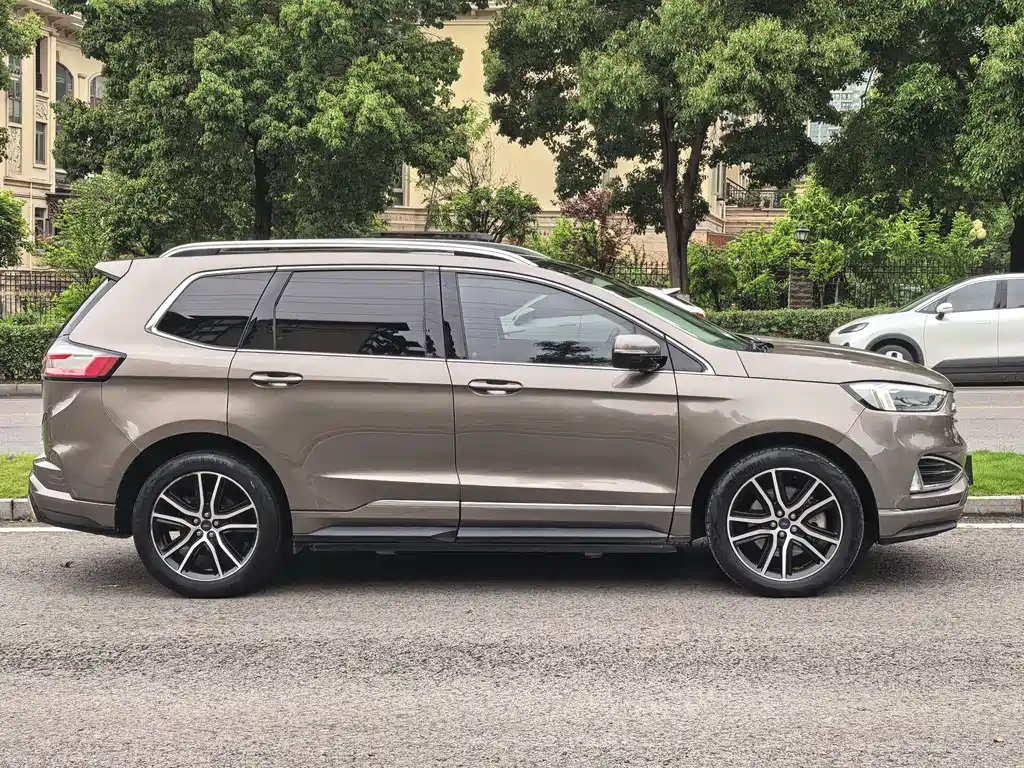 Ruijie 2020 EcoBoost 245 two-wheel drive Hao Rui model 7 seats купить на сайте DeffCars