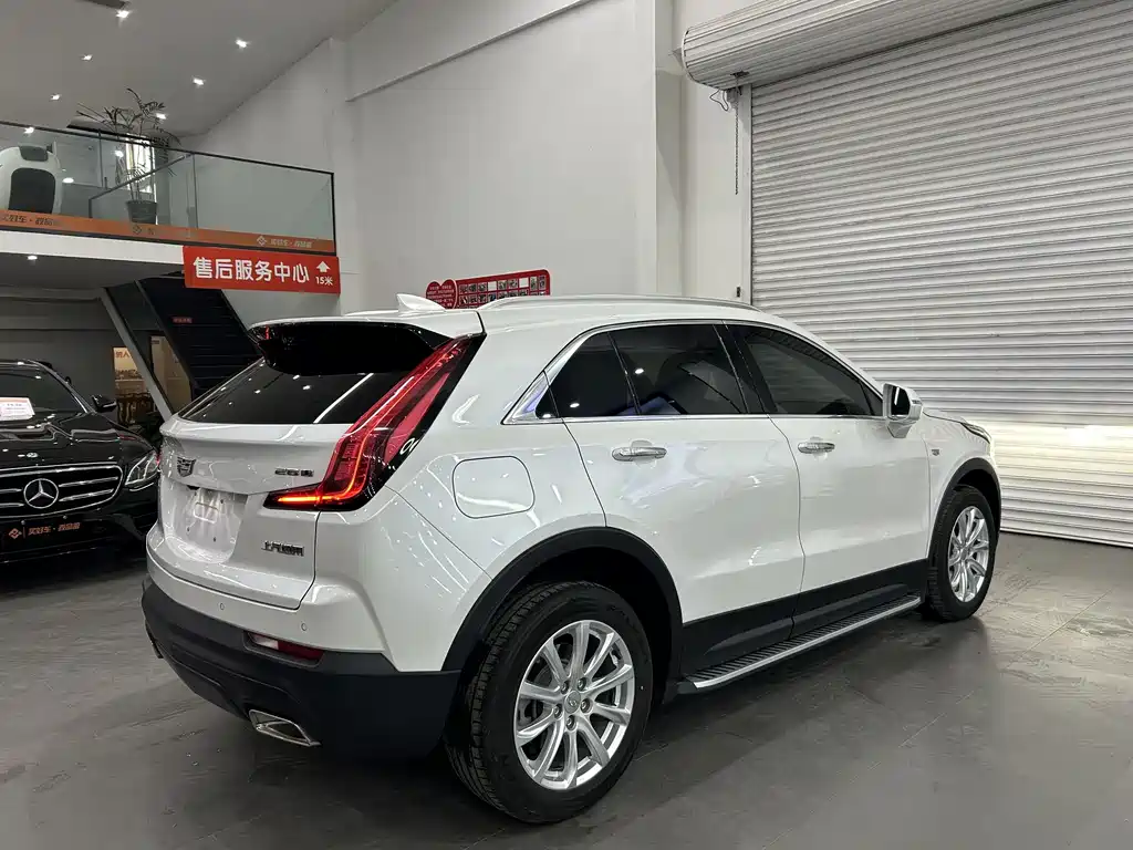 Cadillac XT4 2021 28T two-wheel drive technology купить на сайте DeffCars