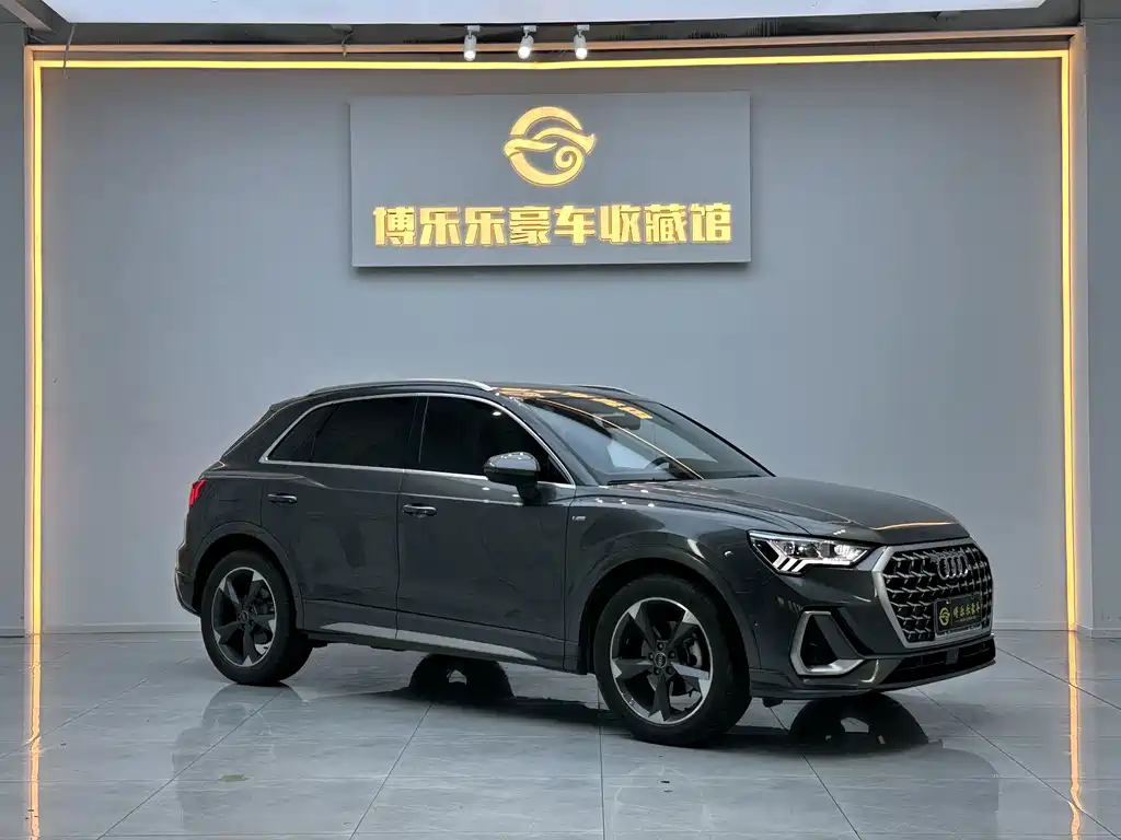 Audi Q3 2024 35 TFSI stylish and dynamic купить на сайте DeffCars