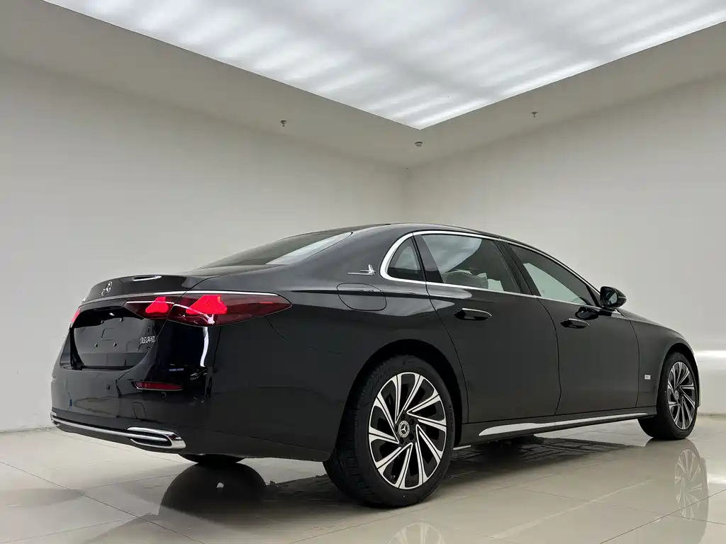 Mercedes-Benz E-Class 2024 E 300 L Luxury Model купить на сайте DeffCars