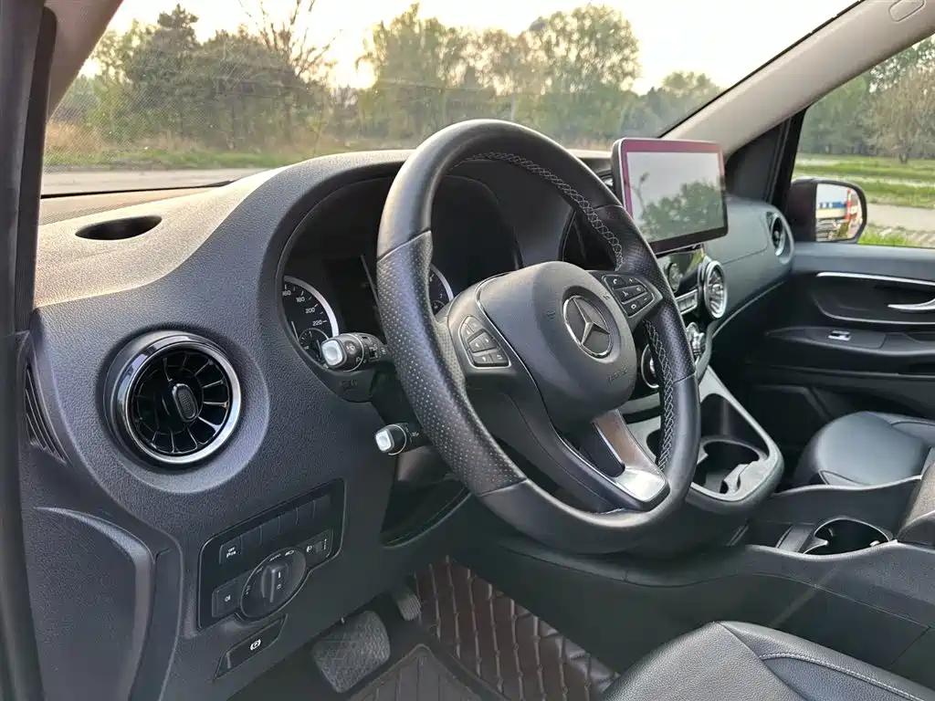 Vito 2021 2.0T Business Edition 7 seats купить на сайте DeffCars