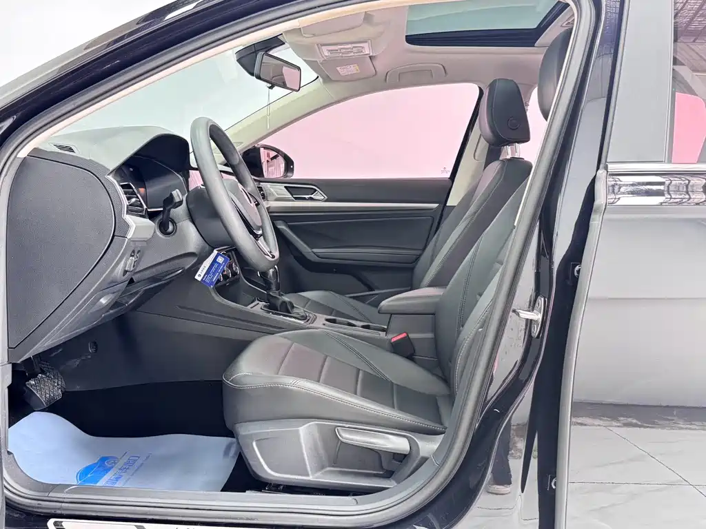Lavida 2022 1.5L automatic comfort version купить на сайте DeffCars
