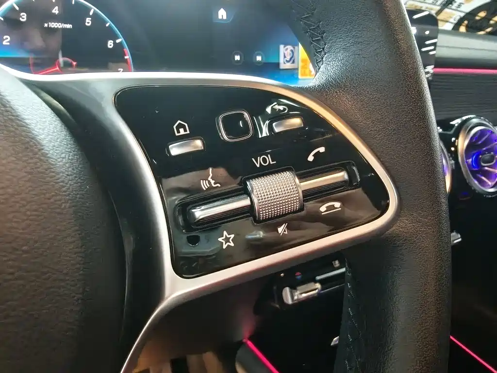 Mercedes-Benz GLB 2022 GLB 220 4MATIC купить на сайте DeffCars