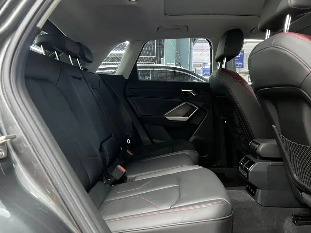Audi Q3 2022 35 TFSI Fashionable and Elegant купить на сайте DeffCars