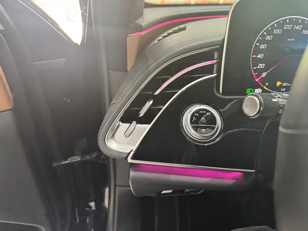 Mercedes-Benz E-Class New Energy 2024 E 350 e L plug-in hybrid sedan купить на сайте DeffCars
