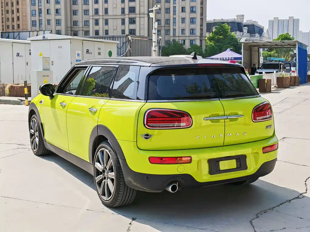 MINI CLUBMAN 2023 facelift 1.5T COOPER connoisseur купить на сайте DeffCars