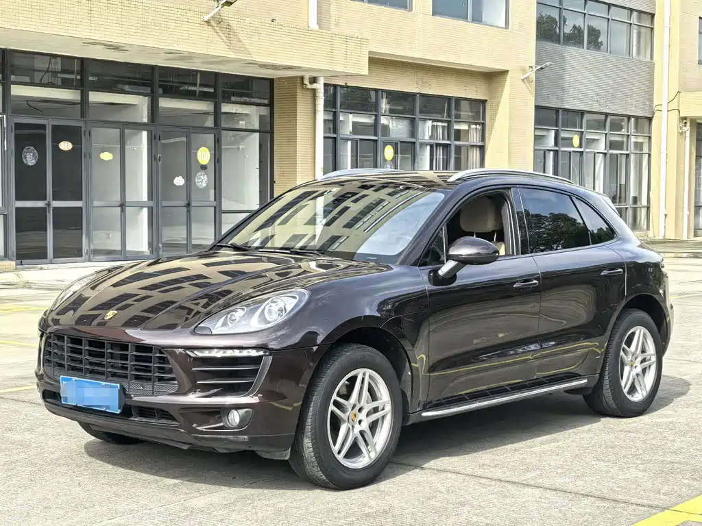 Macan 2017 Macan 2.0T купить на сайте DeffCars