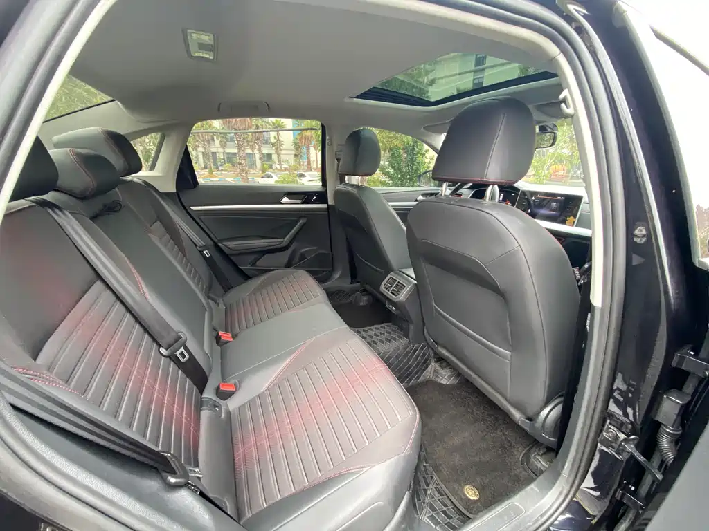 Lavida 2023 280TSI DSG Starry Sky Full Edition купить на сайте DeffCars