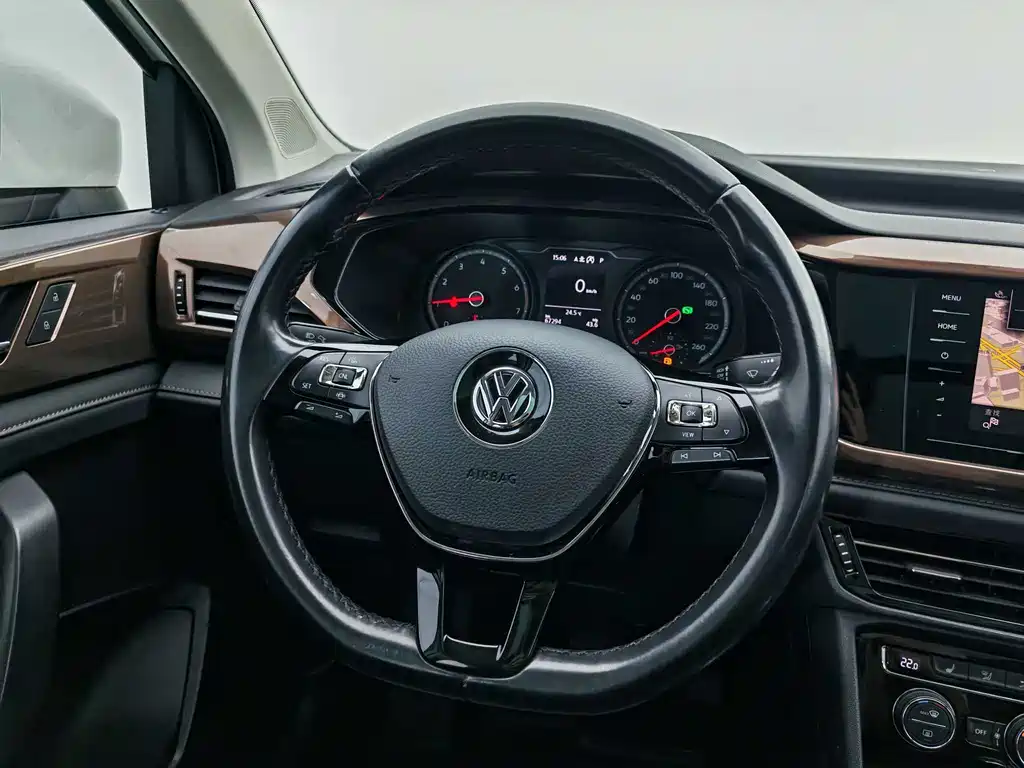 Tuyue 2020 280TSI 2WD Deluxe Edition National VI купить на сайте DeffCars